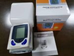 BATTERY-OPERATED WRIST BLOOD PRESSURE MONITOR