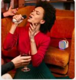 RECHARGEABLE KARAOKE BLUETOOTH SPEAKER WITH DOUBLE MICROPHONES - Image 8