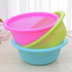 THICKENED PLASTIC BOX HOLE SIEVE/COLANDER BASKET - Image 2