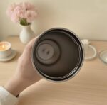 INSULATED VACUUM STAINLESS STEEL TUMBLER WITH HANDLE & SUCKER (900ML) - Image 6