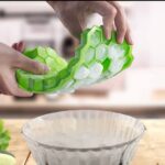 37-GRID HONEYCOMB SILICONE POPSICLE & ICE MOULD MAKER WITH LID - Image 4