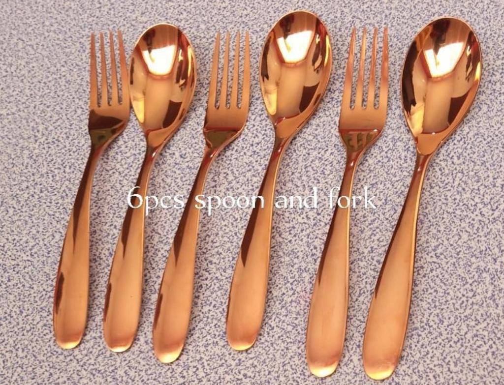 img_5142 6PCS NON-FADING GOLD-PLATED CUTLERY SPOON & FORK SET (MIXTURE) - Image 1