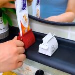 EASY-SQUEEZE TOOTHPASTE TUBE ROLLER / SQUEEZER