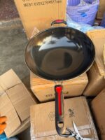 30CM ULTRA-LIGHT ENAMEL STIR FRY PAN WITH DOUBLE HANDLE - Image 2